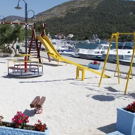 Per - Comfortable Family Grebaštica