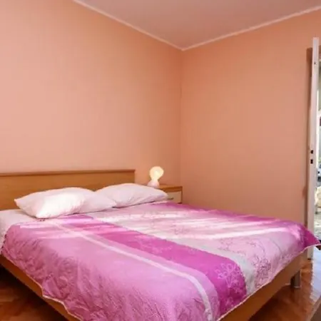 Per - Comfortable Family * Grebaštica